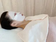 ホワイトニングコース+美白パックコース&デコルテマッサージ