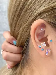 👂モデル募集中💗【耳ツボジュエリー両耳10粒＋Aujuaトリートメント】