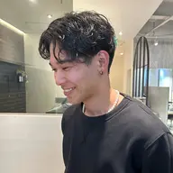 メンズパーマ《スタイリストによるカット込》