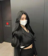 【🉐1日1名限定】カット+艶カラー+premium treatment〈レイヤー／顔り／韓国〉