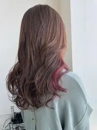 🔸イヤリングカラー🔸全体カラー＋イヤリング部分ブリーチ＋カラー＋トリートメント