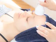 【スペシャルフェイシャルケア】小顔トリートメント