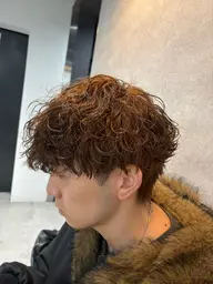 周りと差をつけたいならこれ🔥外国人風カットカラーパーマ