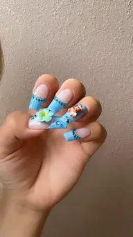 10本チップ長さだし持ち込みネイル🎀✨(オフ無)