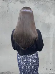 【理想の艶髪に】カット＋縮毛矯正🫧