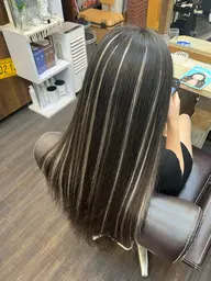 【新規様限定】ハイライトorローライト シールエクステ1枚300円​〜​ ※本数はご相談下さい