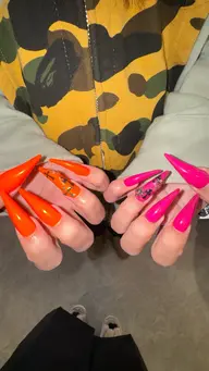 フレンチ&2​〜​4本デザイン