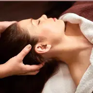 極上の睡眠☆  ドライヘッドスパ30分 ＋デコルテ30分　計60分のコース