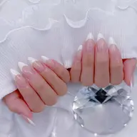 【リピーター様オフ無料】フレンチネイル