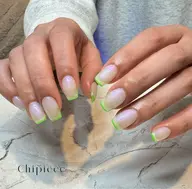 【オフあり✔️】フレンチネイル♡⃛ ⸒[ ベースカラー追加+￥1100 ]