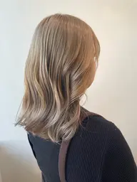 【カット込🍩】Wカラー(全体ブリーチ)＋トリートメント🍬🍭