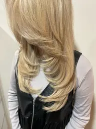 ロングレイヤー、ウルフなどロングで軽いスタイル限定‼️ ✂️モデル募集✂️⚠️注意事項必読⚠️平日限定‼️シャンプーなし