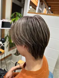 【細かい筋感がオシャレ✨海外風ハイライト】コントラストハイライト＋カラー＋トリートメント