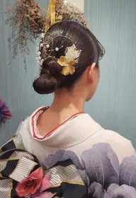 【成人式当日】ヘアセット&振袖着付け 早朝料金無料!詳細をお読みください