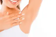 女性〖脇脱毛 〗効果抜群！最先端結果重視ハイブリット脱毛