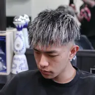 【当日予約OK】　✨カット➕ブリーチ✨