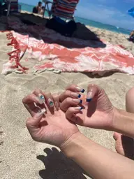 【長さ出し（10本）】ロング　シンプルデザイン〈10時​〜​16時オフ無料〉