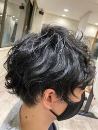 【新規】人気の　メンズ　パーマ　&  カット　(ツイスト、スパイラル、波巻き)