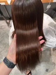 【初回限定】〔ブリーチ履歴のある方〕カット+髪質改善ストレート+トリートメント