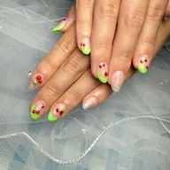 ハンドネイル　フレンチ（クリアベース）【オフなし】