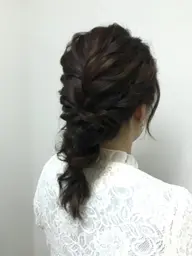 ヘアセット 平日の全時間帯と土日祝日の12時以降のご予約