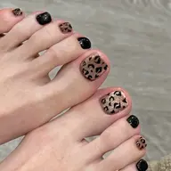 フットやり放題（デザイン10本ok）¥9500