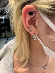 耳つぼジュエリー