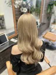 《U23》♡🌙今だけ限定🌙♡初ブリーチの方おすすめ♡【ケアブリーチ使用トリプルカラー➕スチームトリートメント】