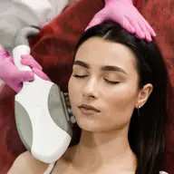 ミニモ限定価格【肌トラブルを解決】光フェイシャルで自信の持てる肌へ♩ニキビケアにも