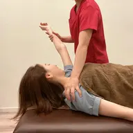 【整体マッサージ+姿勢改善】首の凝り/肩コリ/眼精疲労/ヘッドマッサージ