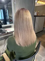 【お仕事終わりのご褒美🎀】カット+透明感カラー🫧+3stepトリートメント＋ヘッドスパ5分🧖‍♀️