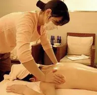 【小顔コルギ30分】+【上半身リンパオイル30分】⇒4200円22:00まで