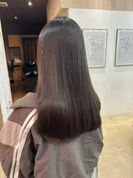 🩵さらさらヘア🩵髪質改善矯正(ダメージ軽減薬剤込)+トリートメント✨️ ※土日祝¥1,100