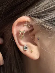 🎀ヘアアレンジ➕耳ツボジュエリー💎