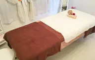 美容フェイシャルトリートメント小顔へ通常13,000円新規90分 ¥7,000- (税込)