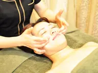 🌈4月限定🌈🌿横顔スッキリ小顔矯正🌿小顔矯正+ヘッドスパ【顔むくみ/食いしばり/二重アゴ】