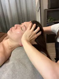 【小顔＆リフトアップ】頭筋ヘッドスパ＆首デコルテマッサージ45分