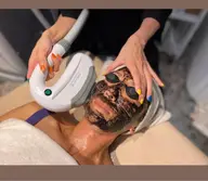 ⭐︎毛穴、角質スッキリ⭐︎ブラックフェイシャル☆