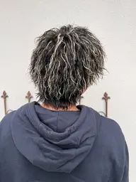 💥爆裂人気💥メッシュとパーマの最強コンボ！！メンズに人気なこのスタイルをミニモ価格で格安にできます❤️‍🔥