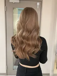 カット＋韓国風ハイトーンカラー🇰🇷（ブリーチ込）＋オージュア4stepトリートメント