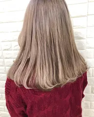 【クリアなハイトーンカラーに】トリプルカラー（ケアブリーチ×2回＋カラー）＋ダメージ補修トリートメント