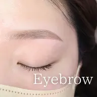 【アイブロウスタイリング】間引き、メイクなし