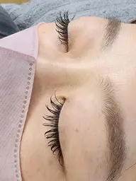 まつげエクステ付け放題(120本まで)