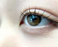 根元から立ち上がる【次世代ラッシュリフト】✨高濃度トリートメント付