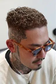 【メンズ限定】カット+極道パーマ（フェードカット。刈り上げ。ツーブロック）