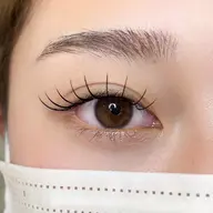 【平日限定】👀LEDマツエク ◆フラットラッシュ80~120本/所要目安80分 マツエクオフは+¥550