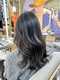 ナチュラルハイライト+似合わせカット