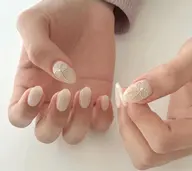 ストーン2本つけ放題➕自爪ジェルネイルラメorカラー1色塗り➕ハート型LEDランプ無料 ¥4000円分プレゼント