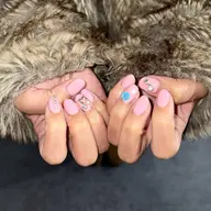 【オフ無し】ワンカラー、グラデーション(パーツ2本まで無料☆3本目~1本¥100)