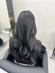 ❄️ミニモ特別クーポン❄️カット&最新コテ巻き風デジタルパーマ+うるおいトリートメント❣️毎朝のスタイリングを楽に🌟